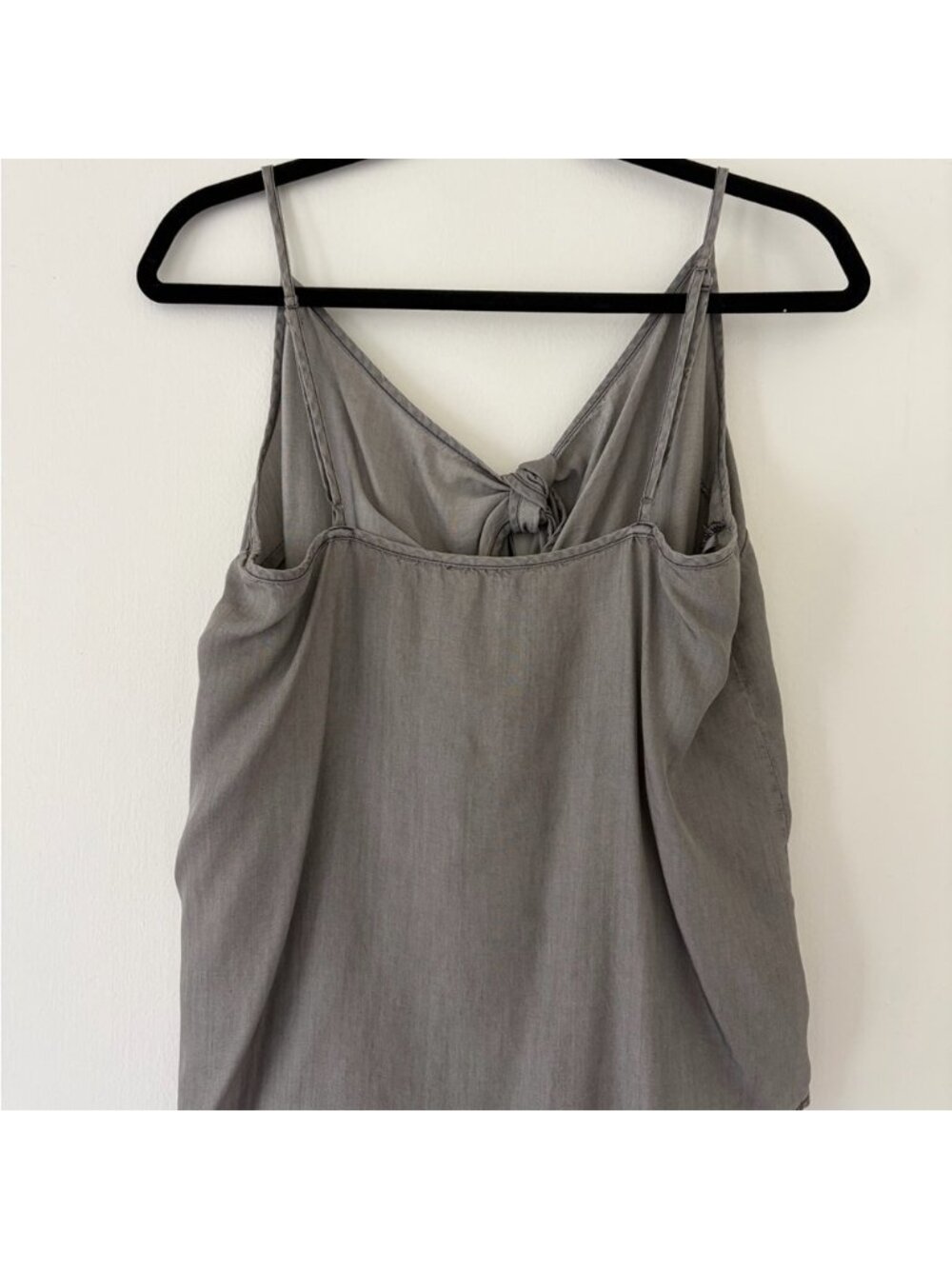 Gray Sleeveless Top - Picture 2 of 2